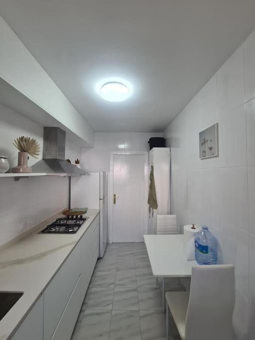 Nice Beachside 2-Bd Apt Near Barcelona Cunit Exteriör bild