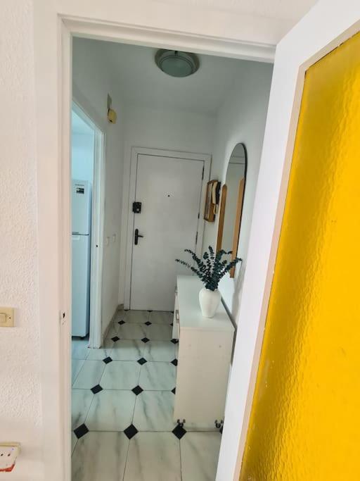 Nice Beachside 2-Bd Apt Near Barcelona Cunit Exteriör bild