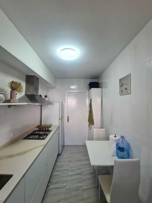 Nice Beachside 2-Bd Apt Near Barcelona Cunit Exteriör bild