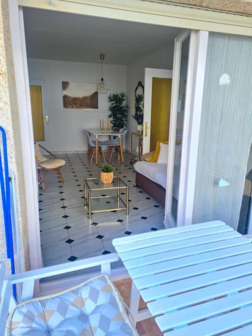 Nice Beachside 2-Bd Apt Near Barcelona Cunit Exteriör bild